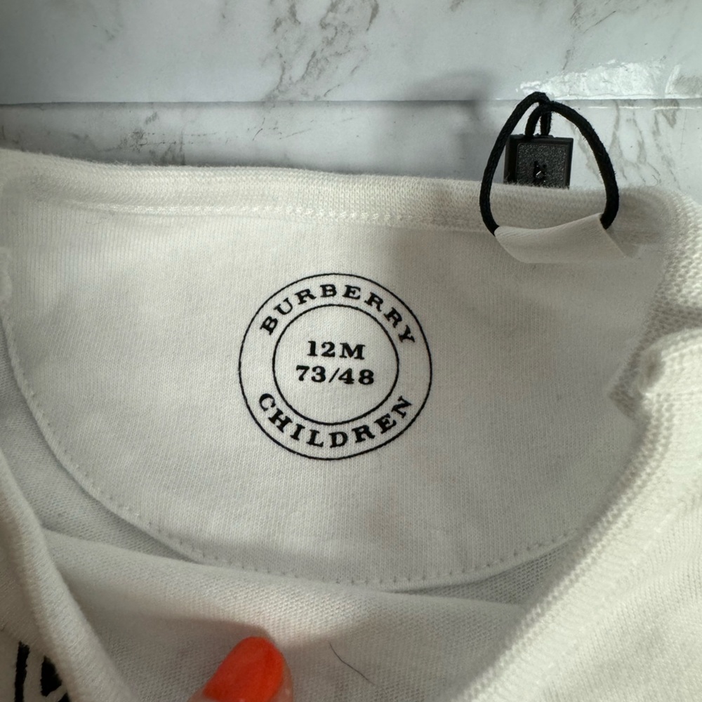 Burberry Kids Matching Set - White and Tan - Picture 7 of 8
